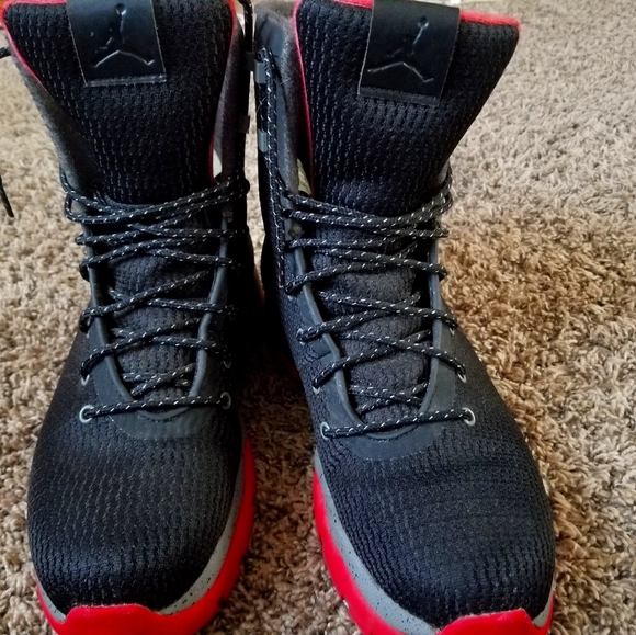 Nike air jordan future boot bred
